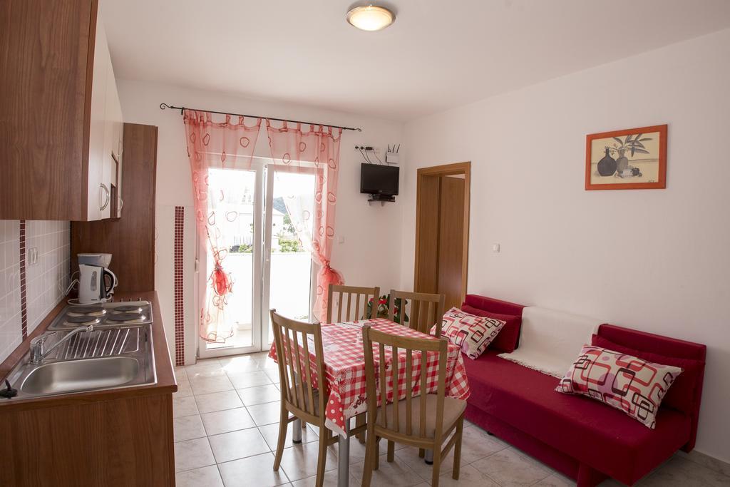 Apartments Simona Lopar Habitación foto